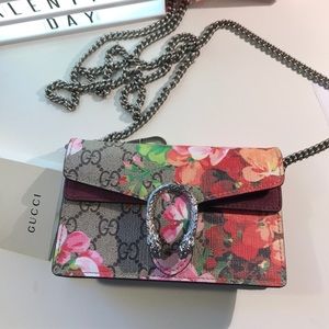 Authentic Gucci supermini blooms crossbody